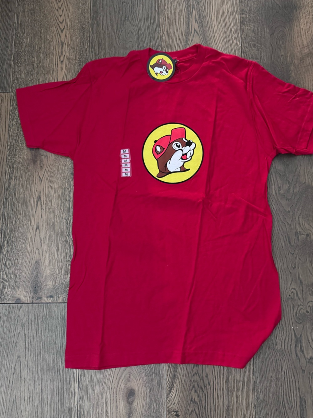 Buc-ee’s Classic Red Graphic T-Shirt with Buc-ee’s Mascot Size Medium NWT